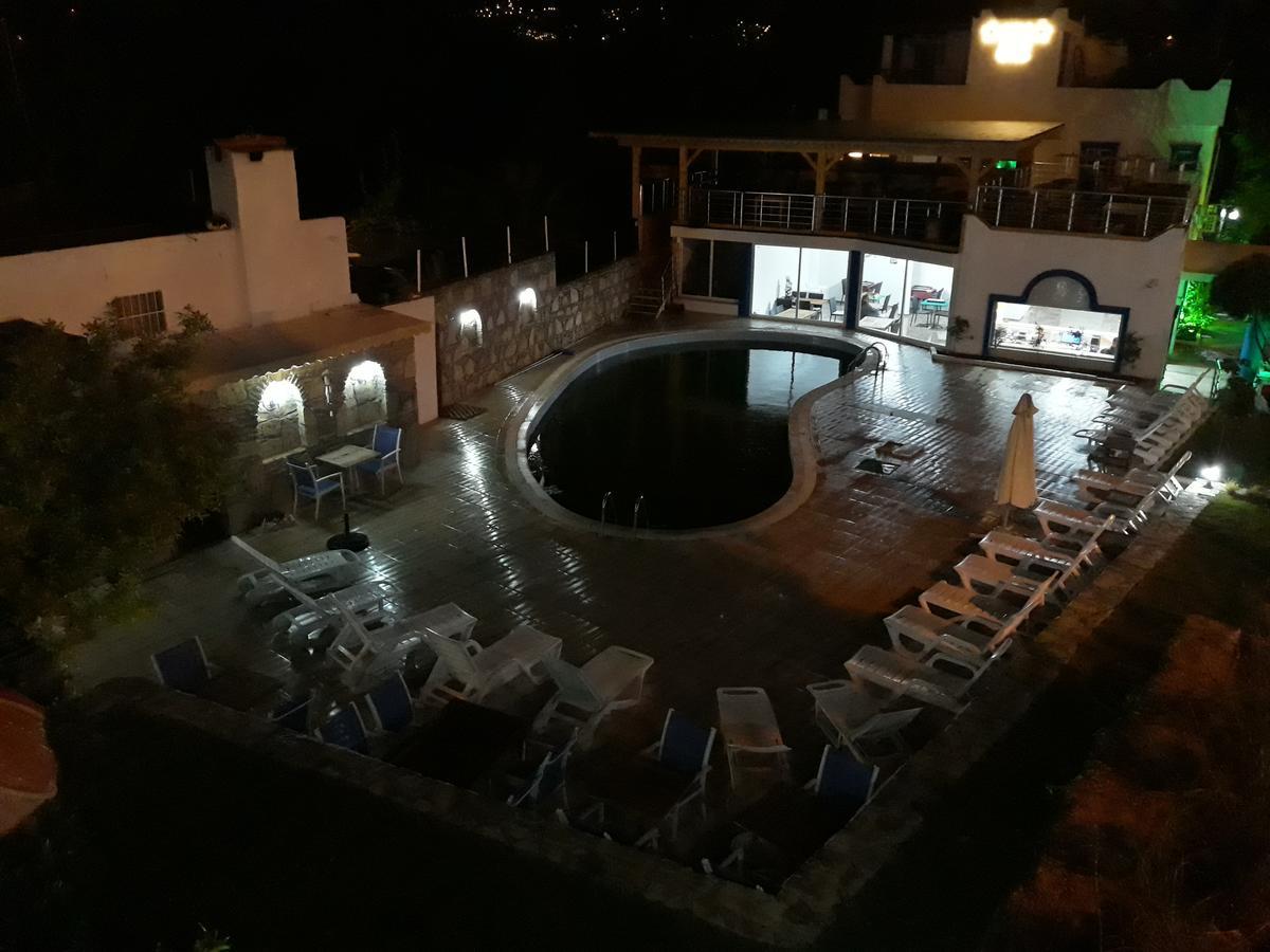 Mini Star Hotel Bitez Exterior photo